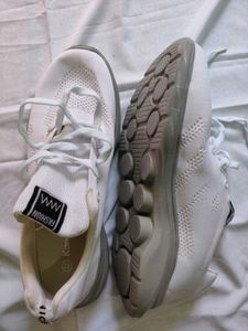 Stylish White Fashion Sneakers