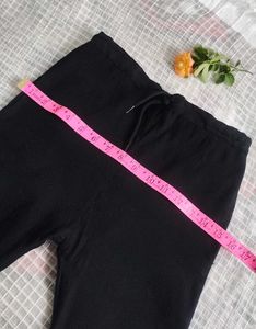 Some Stretchable Black Pant 🌸