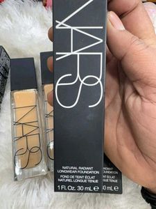 NARS Natural Radiant Longwear Foundation