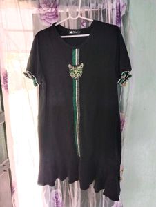 Length 36,Black Cat Embellished Tunic Top
