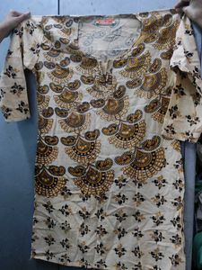 Sale! 100 Rs Off Combo Of 4pcs Clothes