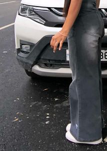 Stylish Wide-Leg Grey Jeans with Bow Detail🎀❤️