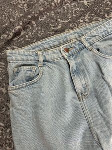 Wide Leg Light Wash Jeans