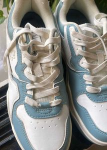 👟 Red Tape Shoes – Size 38 |