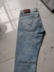 Comfy jeans from wrogn slightly used