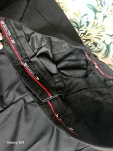 UNUSED BLACK PENT. READ PRODUCT BIO