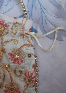 Embroidered Potli Bag😍❤️
