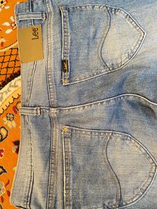 Original Lee Men’s Jeans Up For Grab!!!