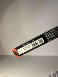 Staze 9to9 2-in-1 Liquid Lipstick