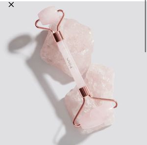 Tira Rose Quartz Facial Roller