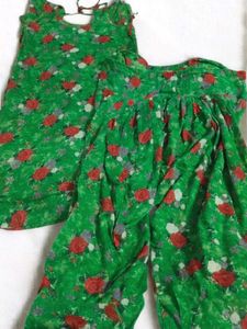 Green Rose Print Kurta Set (kurta+ Salwar Pant)