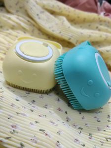 Exfoliating Silicon Body Scrubber