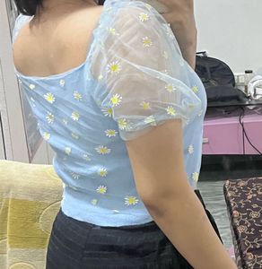 Cute Daisy Print Puff Sleeve Top