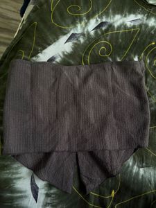 tube top never worn its looks very perfect