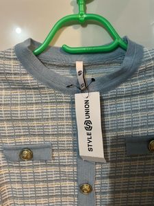 Blue &amp; White Checked Knit Top