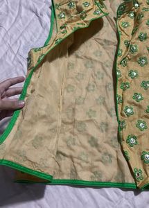 Embroidered Sleeveless Jacket