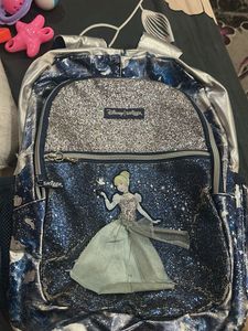 smiggle brand school bag for girls