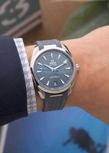 Omega Seamaster Watch - Stylish and Functional
