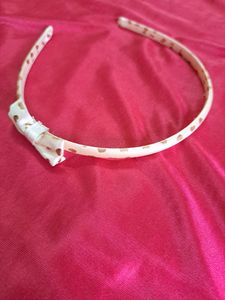 Gorgeous Beige Gold Headband With Hearts Detail