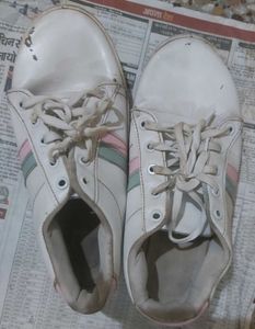 White Sneakers with Striped Accent