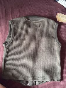 Ribbed Zip-Up Sleeveless Vest Top