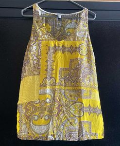💛 Yellow Paisley Print V-Neck Tank Top 💛