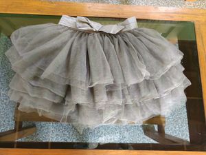 Grey Tulle Skirt .waist 22inch.length 33cm