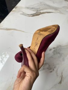 Chic Burgundy Suede Pumps