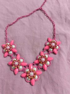 Chic Pink Flower Statement Necklace
