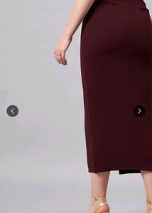 Chic Midi Skirt with Side Slit