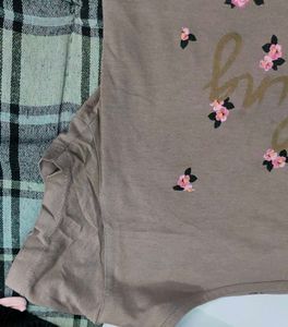 Cute Floral "Everything is Amazing" Tunic Top