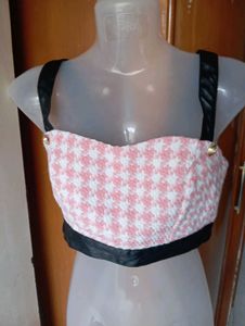 Trendy Houndstooth Crop Top