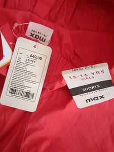 Red  Shorts kepri surprise gift free🎊