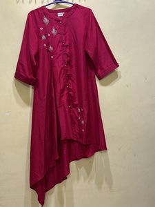 Neerus Magenta High Low Kurta Size XL
