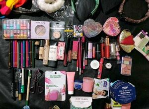 random 2 Product With Freebies