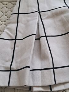 forever 21 ! white pleated grid skirt