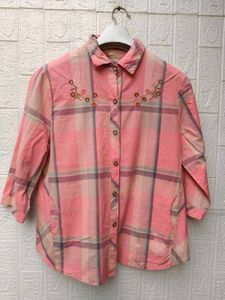 New with tag Korean Chic Embroidered Plaid Shirt
