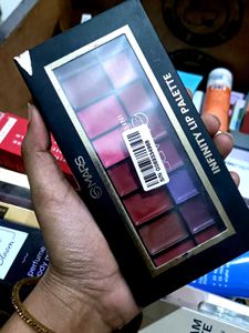 Mars Infinity Lip Palette