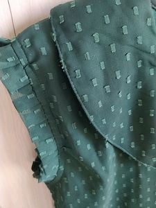 Green Sleeveless Top