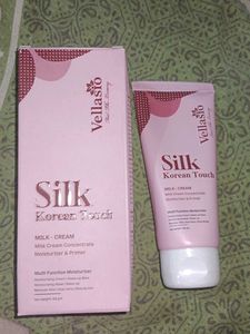 Vellasio Silk Korean Touch Moisturizer