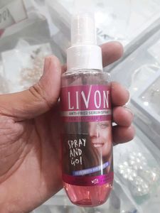 Livon Anti-Frizz Serum Spray