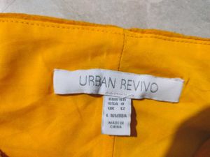 Women's yellow floral print crop top
