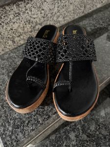 Inc.5 wedge heel