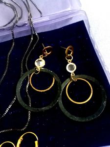 Assorted Royal Jewelry Collection 🖤