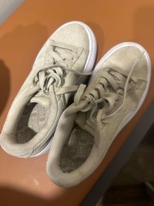 Puma Suede Classic Sneakers Used only 3-4 times