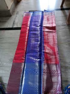 saree with contrst blouse new one