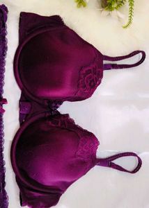 Beautiful Lace &amp; paded bra with brief 👍