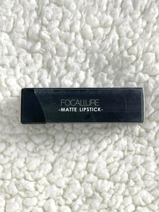 Focallure Matte Lipstick - Captive (04)