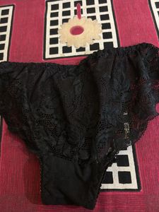 Black net brief