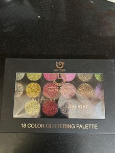 18 Colour Glittering Palette